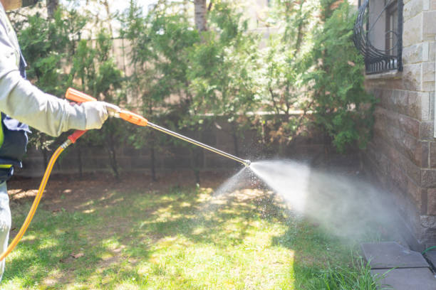 Best Exterminator Services  in Canal Fulton, OH
